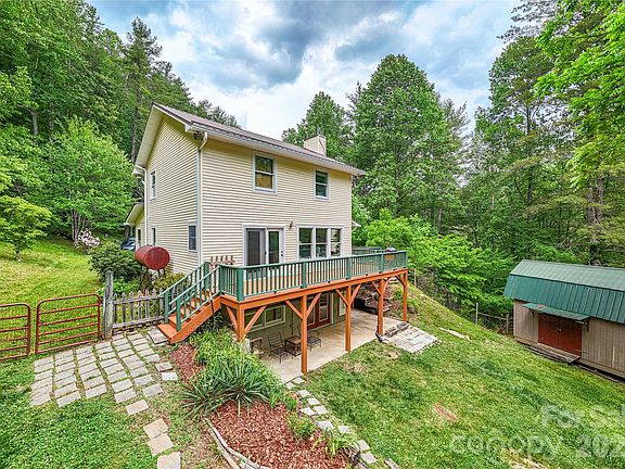3rd image of 658 Tilley Creek Rd