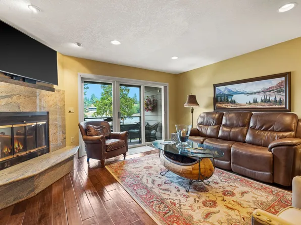 270 Bridge St #S3-7, Bigfork, MT 59911