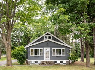 10626 E Cherry Bend Rd, Traverse City, MI 49684