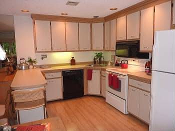 2nd image of 9 Larkspur Ct