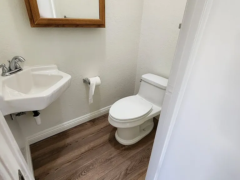 4732 Elmwood Ave #3 — Photo 11