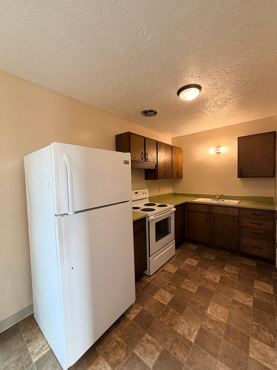 Building Photo - 800 Alden Dr #8064