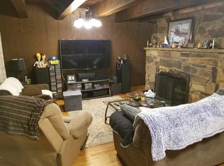 207 Diamond Ln, Belle Vernon, PA 15012