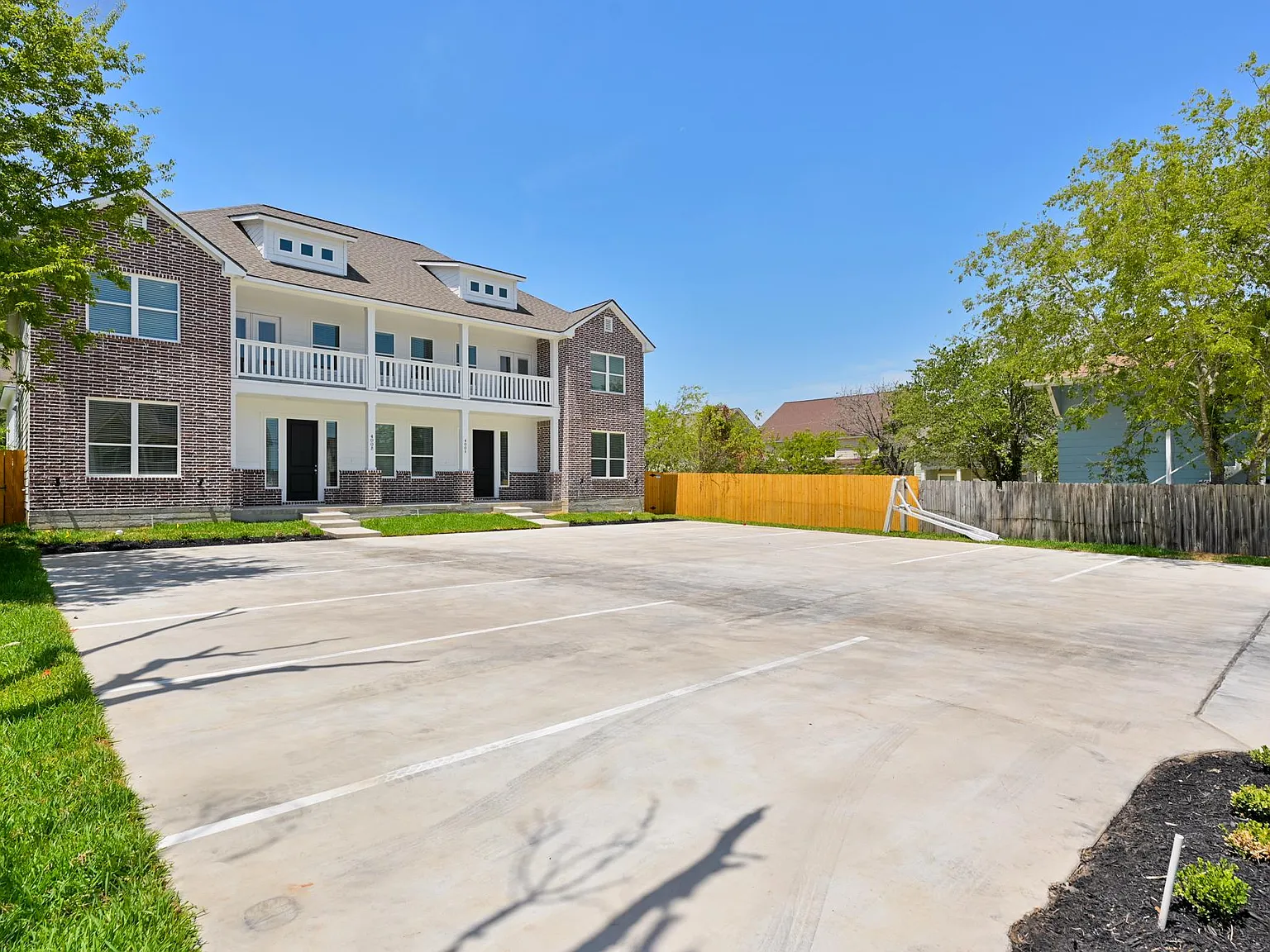 400 Nimitz St — Photo 2