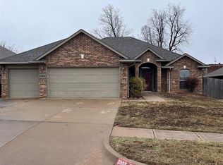 2305 NE 7th St, Moore, OK 73160