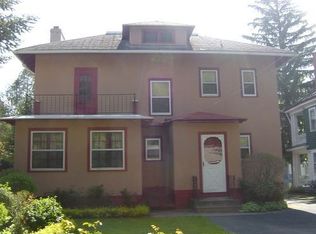 2 Avery Pl, Utica, NY 13502