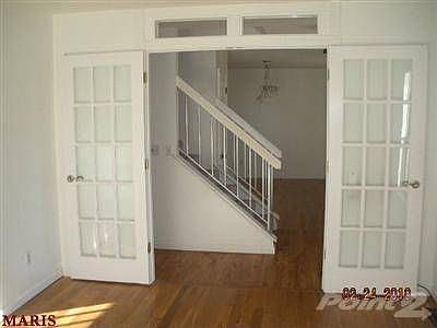 2nd image of 207 Kimberly Ln