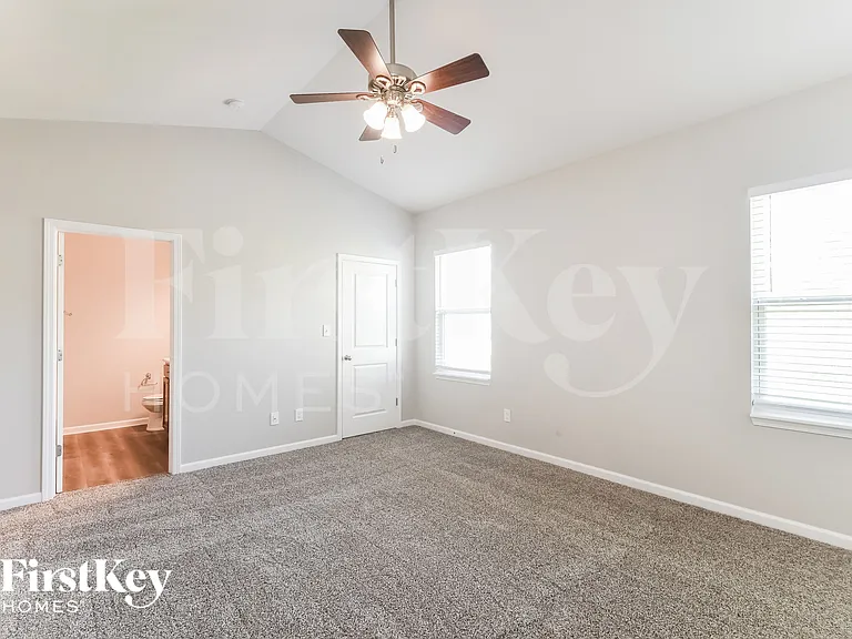 5887 Aldridge Dr — Photo 9