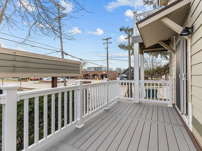 602 E Lincoln St — Photo 17