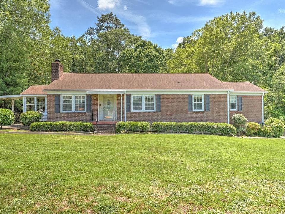 1st image of 902 Arthur Blvd