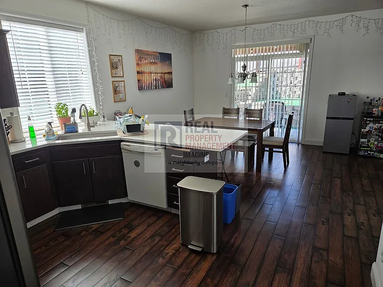 8615 Sweetbrier Loop SE — Photo 6