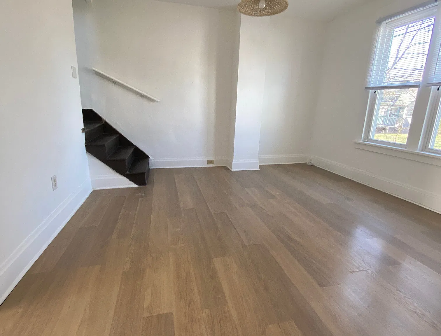 2 bed, 1020 sqft, $1,200 — Photo 2