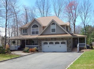 8 Dalland Rd, Succasunna, NJ 07876