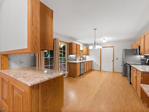 4th image of 36550 Garretts Cove Dr