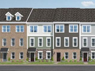 42624 Pitlochry Ter, Sterling, VA 20166