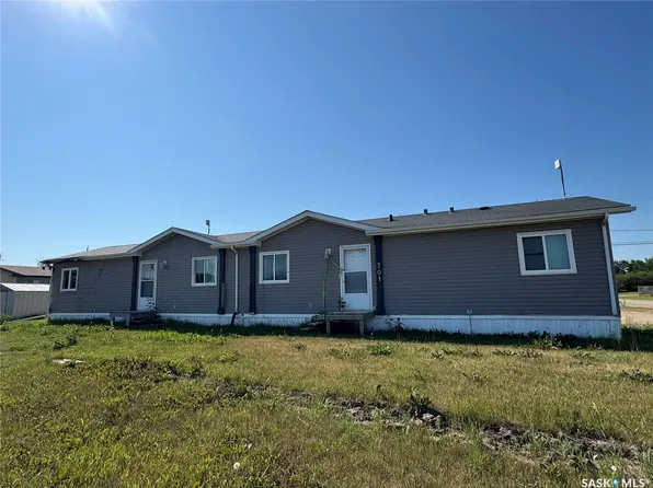 701 2nd Avenue E, Shellbrook, SK S0J 2E0