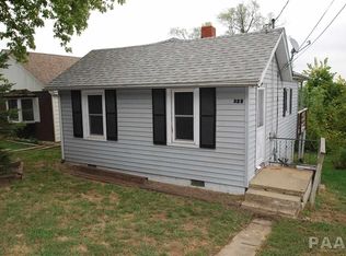 322 Buena Vista St, Peoria, IL 61607