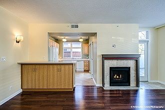 4th image of 335 N Detroit St Unit 105
