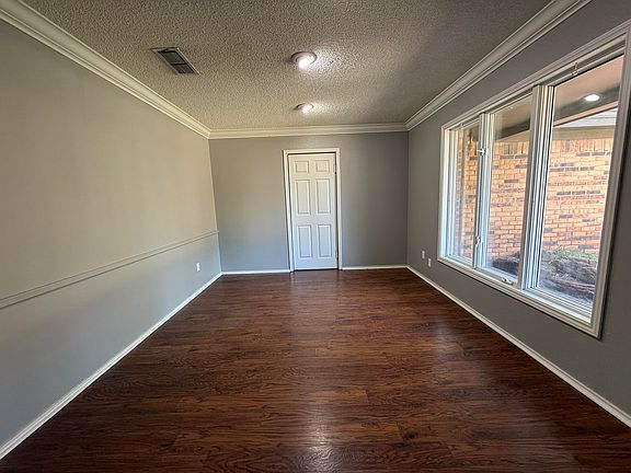 5th image of 5721 89th St