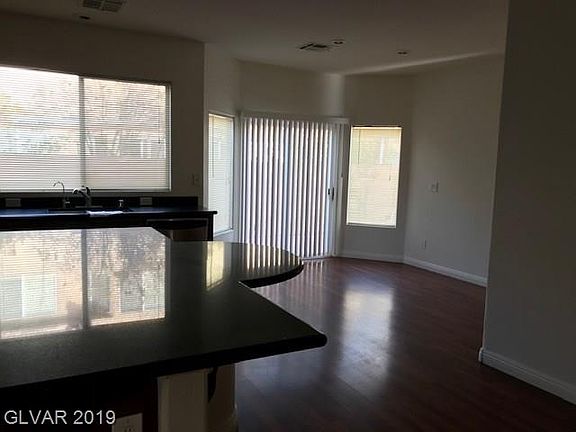 4th image of 9144 Weeping Hollow Ave
