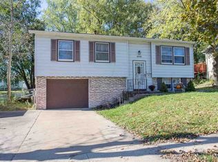 2045 Ellen St, Dubuque, IA 52002