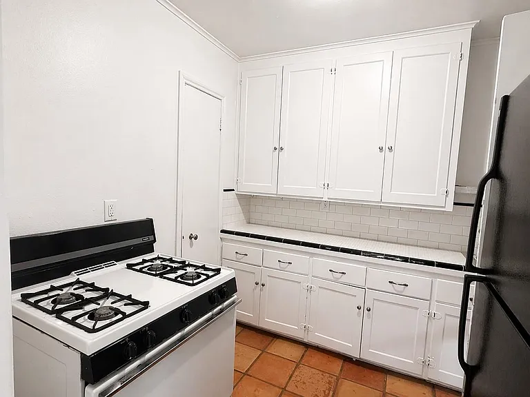 1928 North Blvd #1 — Photo 10