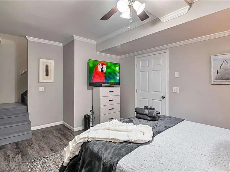 4145 Dustin Dr — Photo 21