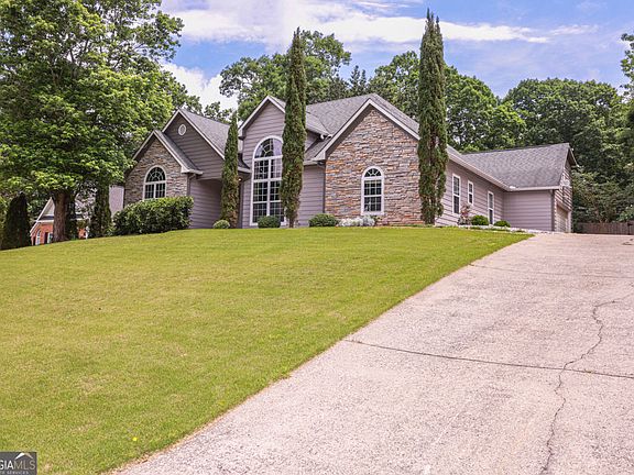 3rd image of 5377 Fawn Ivey Ln