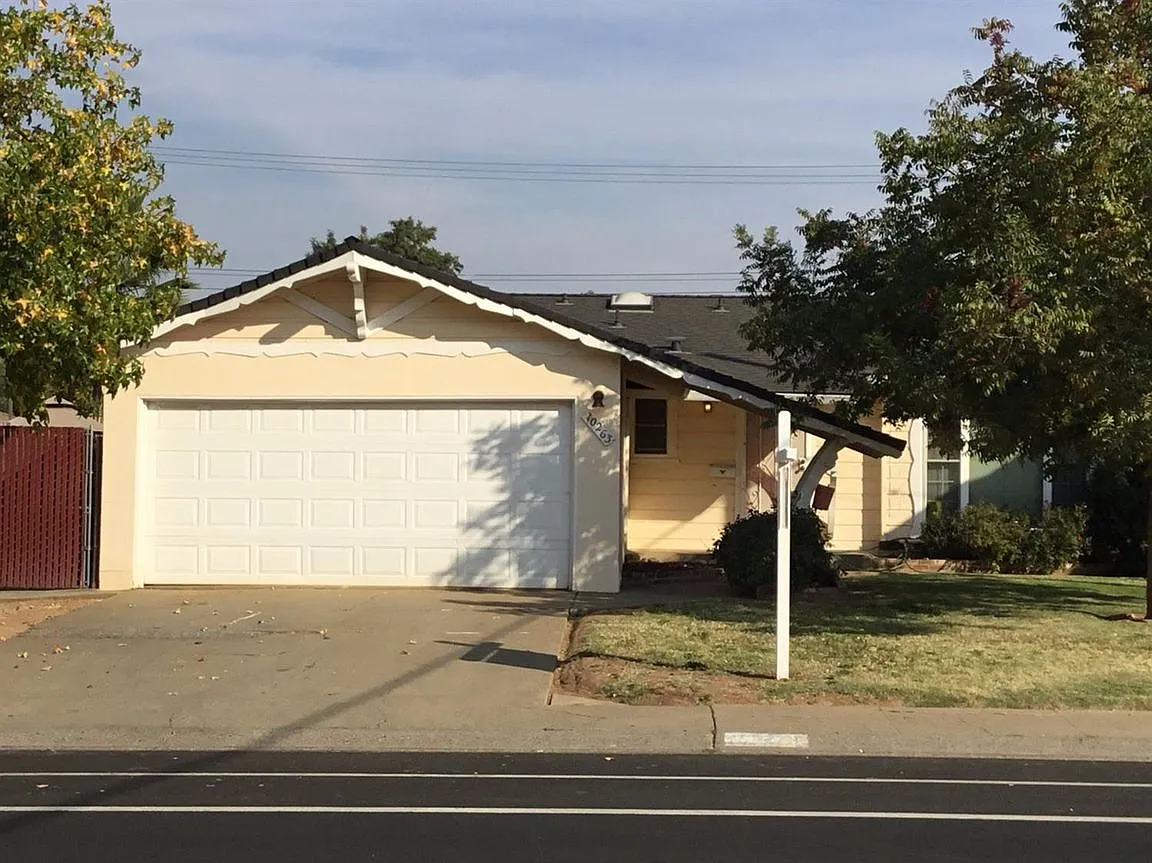 10263 Croydon Way photo 1