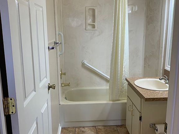 5th image of 2777 N Poinciana Blvd