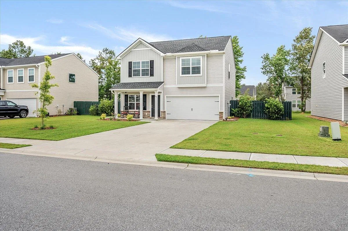 283 Excel Drive — Photo 2