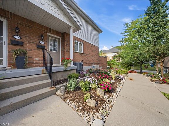 2nd image of 941 Gordon St S #37