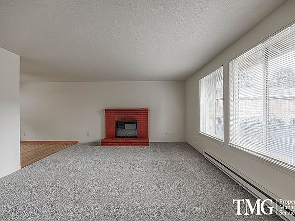 4th image of 3903 E 18th St APT 13