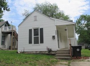 320 N Campbell St, Pleasant Hill, MO 64080