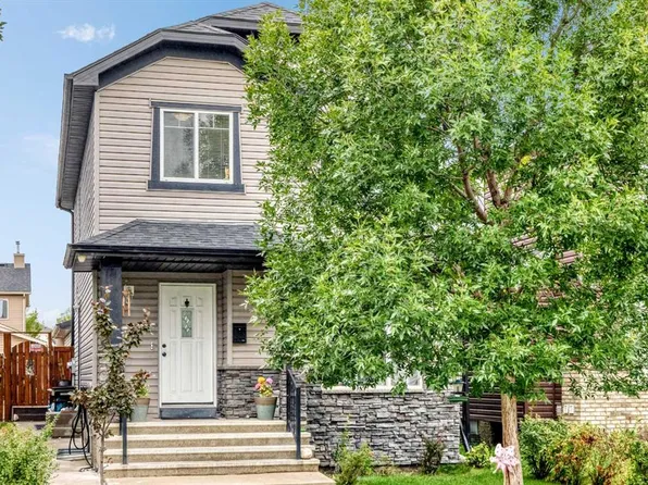 303 E Saddlebrook Cir NE, Calgary, AB T3J 0K1