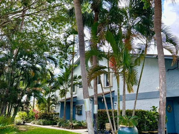 2717 S Oakland Forest Drive #103, Oakland Park, FL 33309