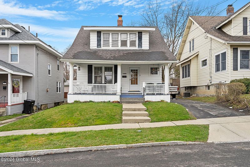 3rd image of 1403 Sausse Avenue