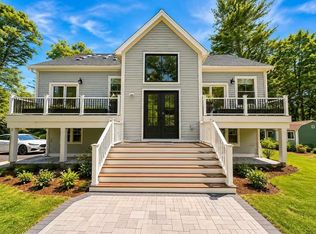 22 Meadowbrook Rd, Bedford, MA 01730