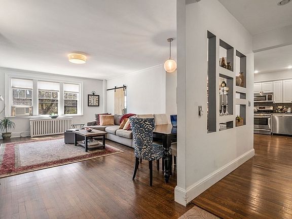 4th image of 6 Lanark Rd APT 1