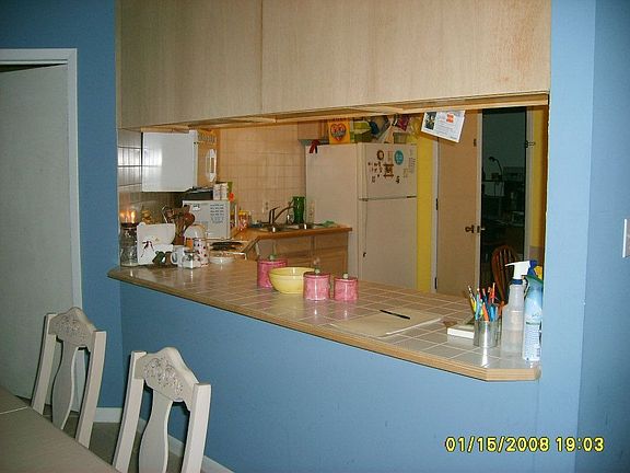 Kitchen Breakfast Bar