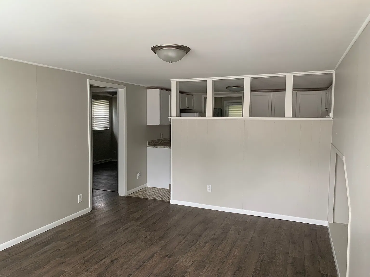 2 bed, 1.0 bath, 720 sqft, $650 — Photo 3