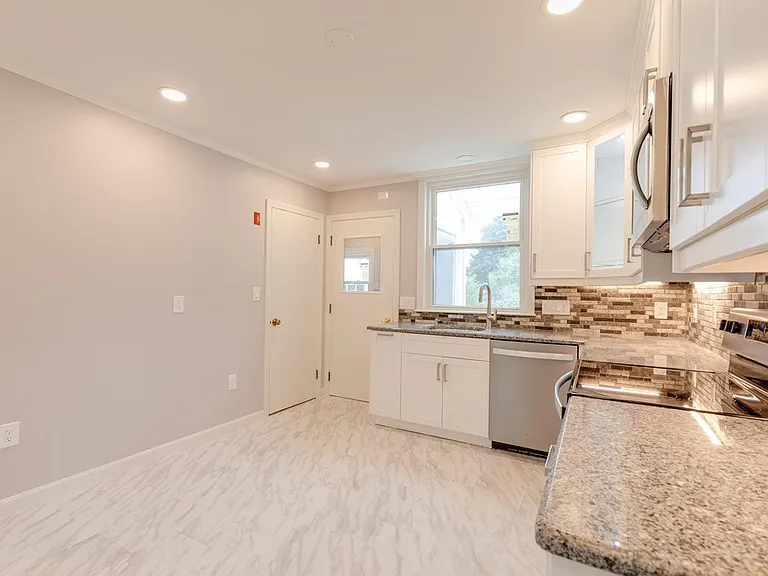 20 Chester St #1 — Photo 13