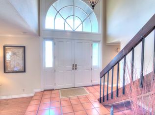 2049 Mandarin Dr, Costa Mesa, CA 92626