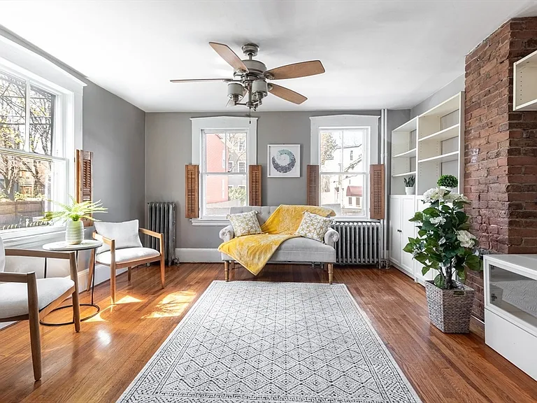 82 Bristol St — Photo 1