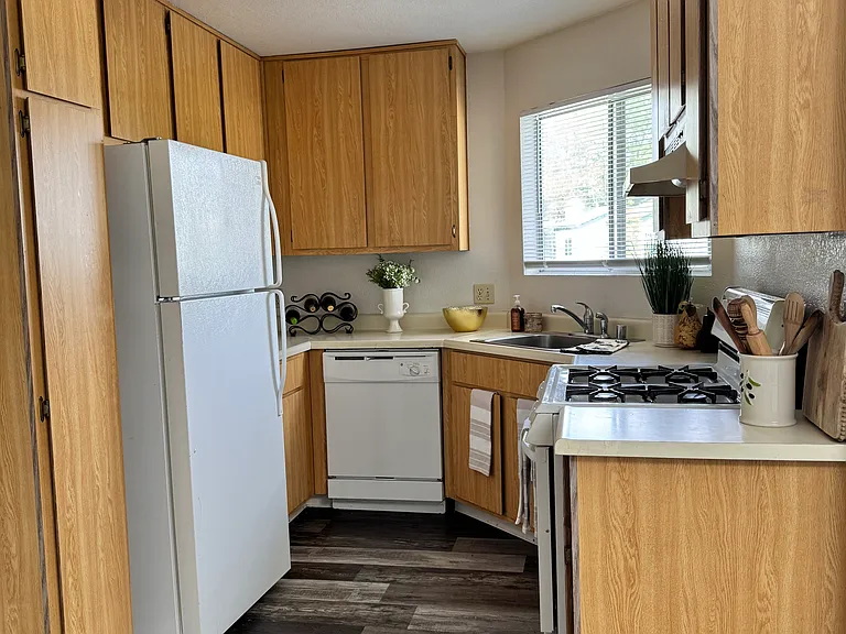 2519 Sunny Slope Dr #5 — Photo 2
