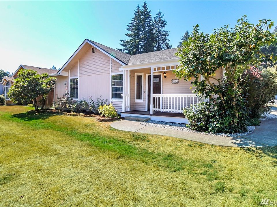 1st image of 552 Malibu Dr SE
