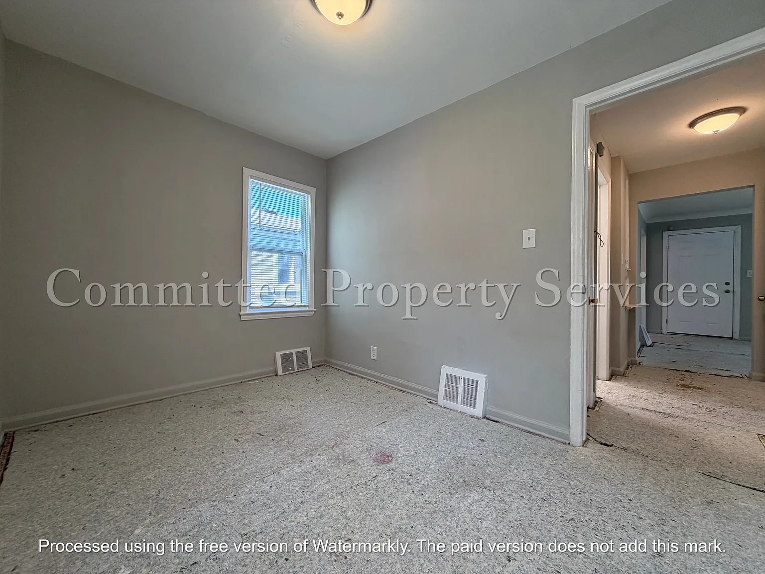 3 bed, 1250 sqft, $1,300 — Photo 4