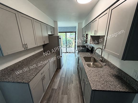 2nd image of 1010 Elm St