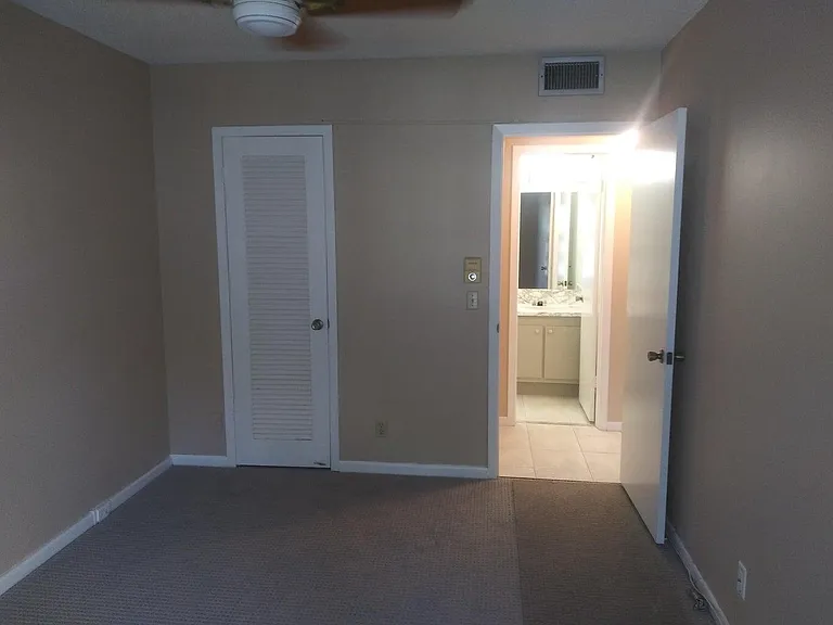 251 Fanshaw Dr #F — Photo 7