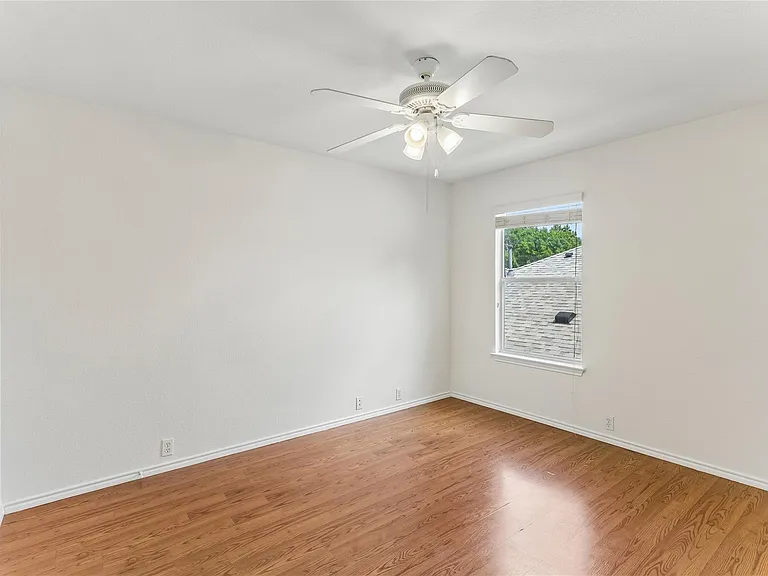 2372 Paradise Ridge Dr — Photo 32